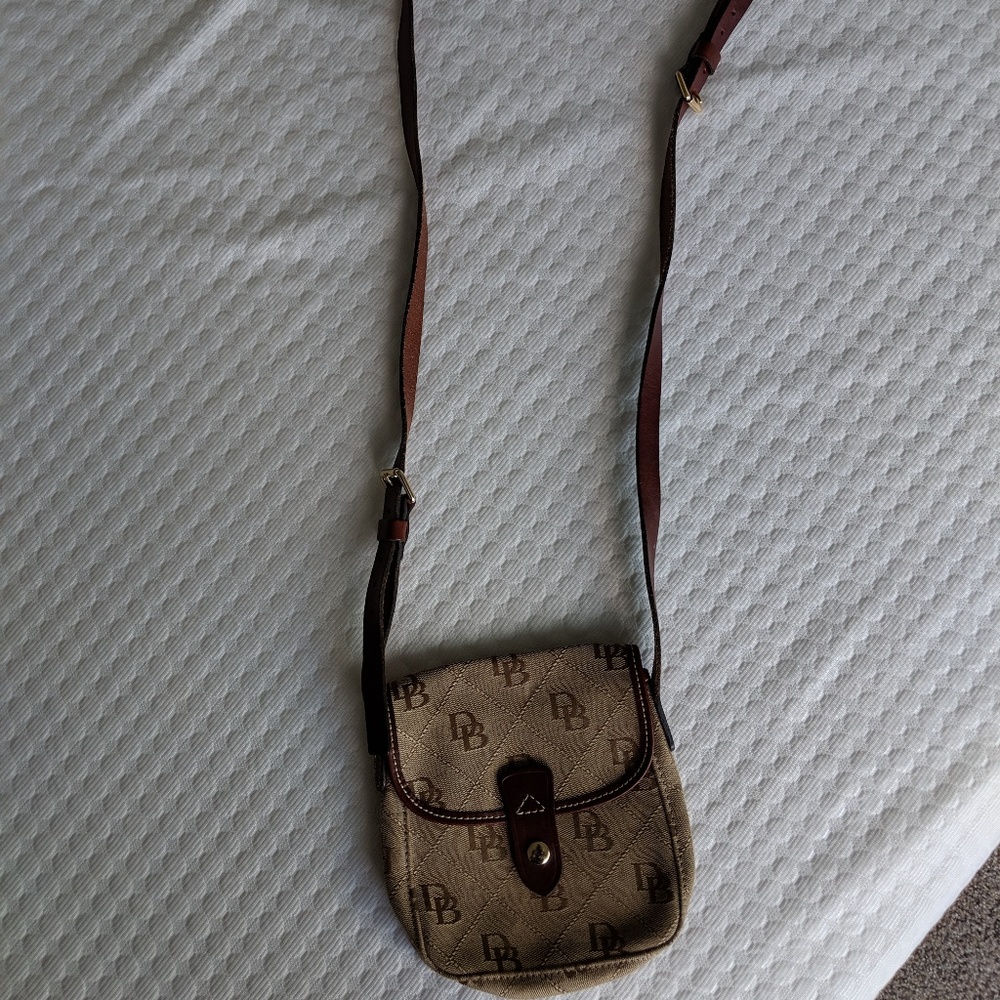 Dooney & Bourke
